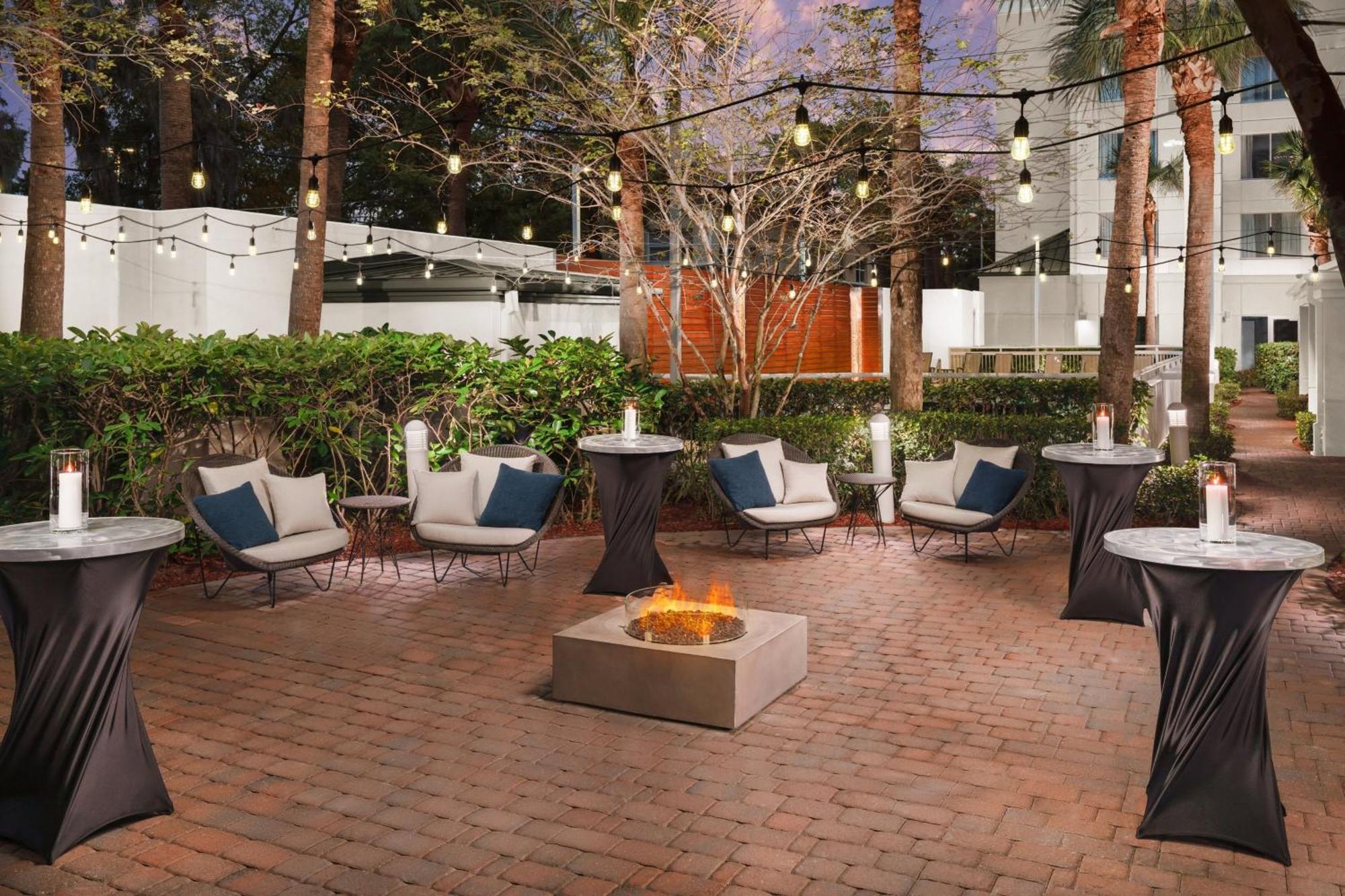 Courtyard By Marriott Orlando Downtown Ξενοδοχείο Εξωτερικό φωτογραφία